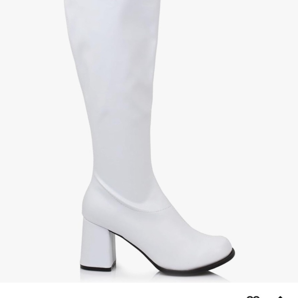 11W white boots
